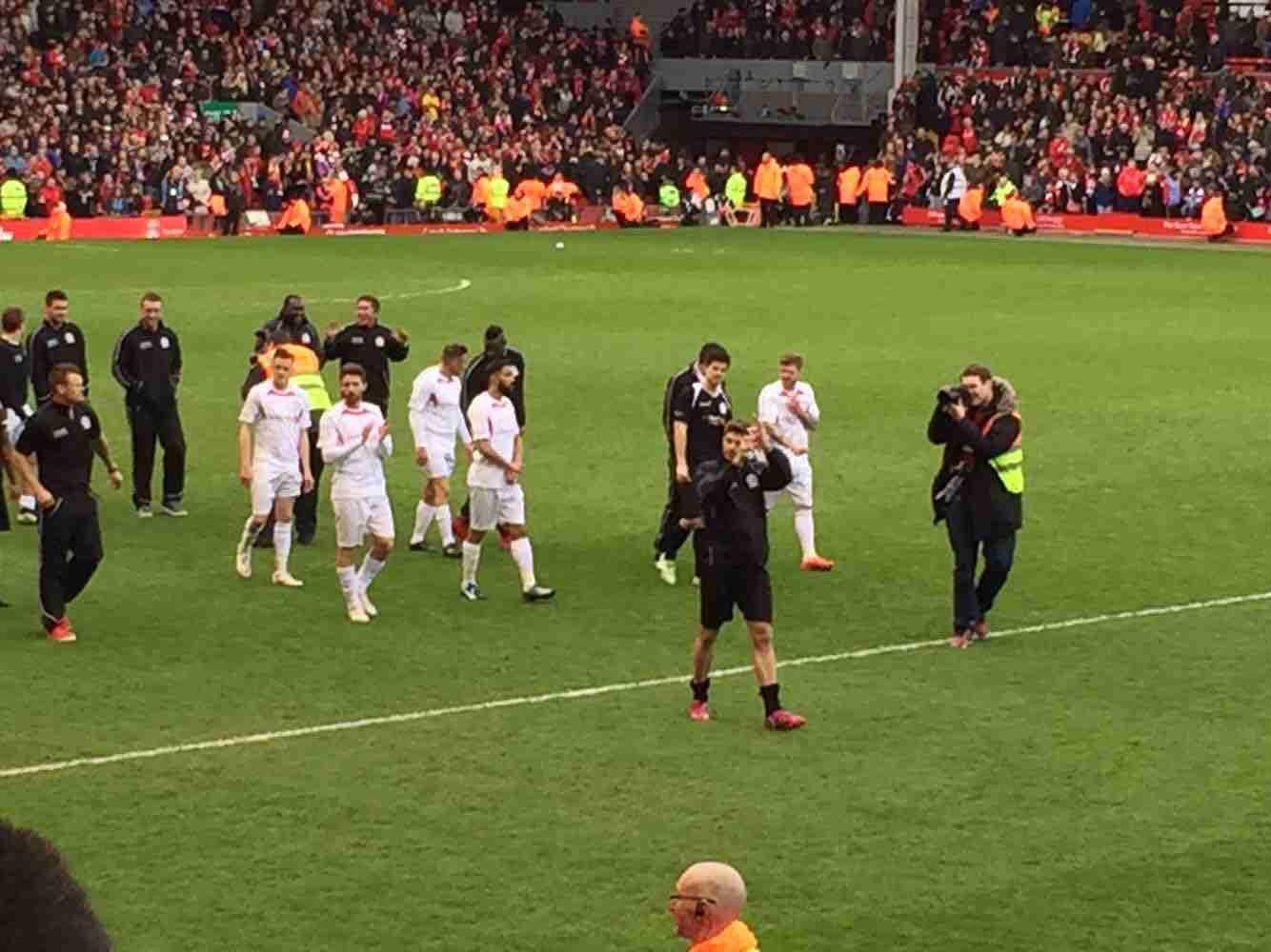 TA：阿隆索帅位暂时安全，输曼城不会让他立刻从皇马下课（TA：阿隆索帅位暂无大碍，哪怕输给曼城也不会立即被皇马解雇）