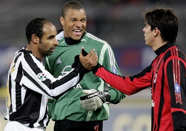 J1联赛2025年度最佳阵：相马勇纪、田中聪入选，2名外援在列（J1联赛2025最佳阵容揭晓：相马勇纪、田中聪上榜，两名外援入围）