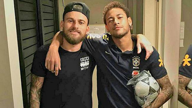 FIFA年度最佳女足球员候选：拉索、邦马蒂、卡尔登泰等人在列（FIFA年度最佳女足球员候选名单公布：拉索、邦马蒂、卡尔登泰等入选）