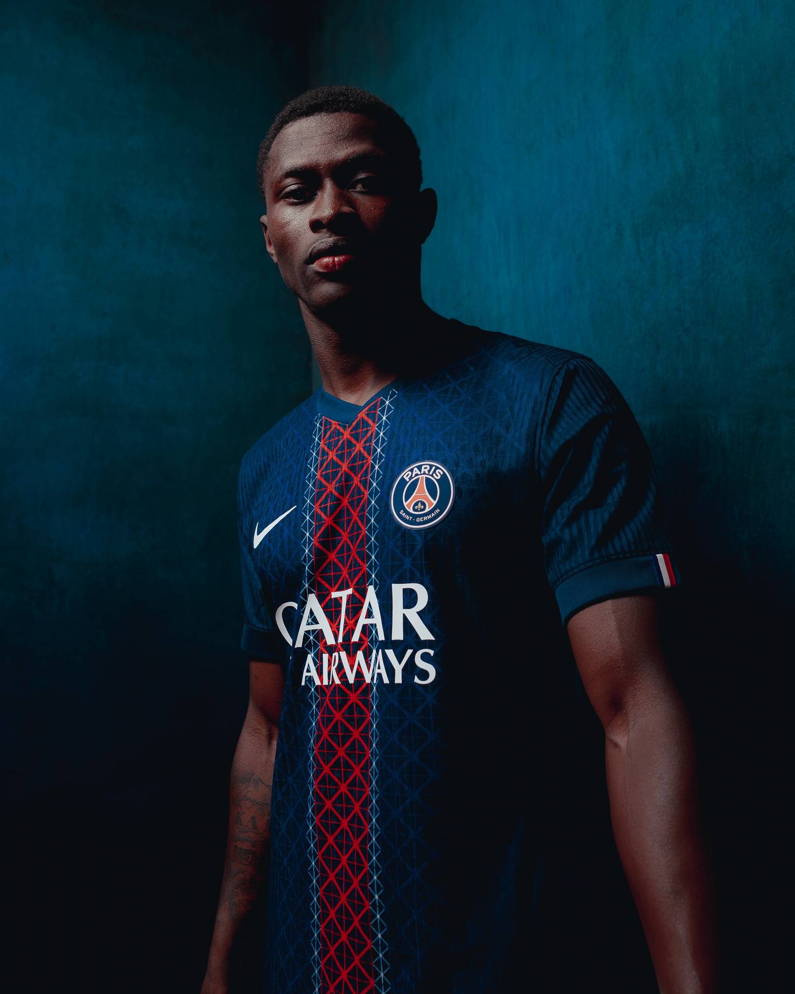 挪威上次参加世界杯还是1998年，当时哈兰德尚未出生（挪威上次亮相世界杯已是1998年，彼时哈兰德尚未出生）