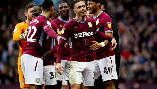 TA：桑切斯最近在逐渐进步，他已成为英超最可靠的门将之一（TA：桑切斯状态稳步提升，已跻身英超最可靠门将行列）