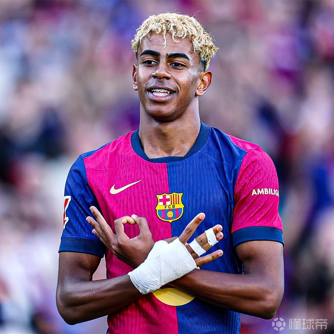 17岁273天，卡尔是拜仁队史德甲单场传射建功最年轻的球员（17岁273天！卡尔刷新拜仁纪录，成德甲单场传射最年轻球员）