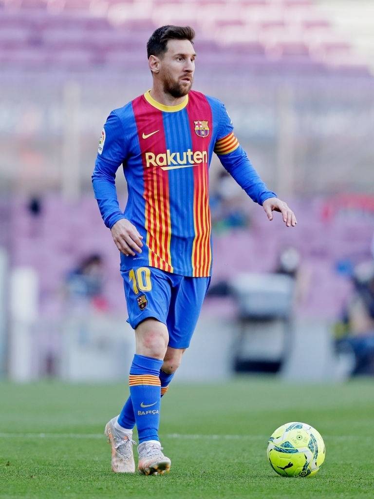 卡斯尔：东契奇是多次入选全明星的球员，不可能完全阻止他（卡斯尔：东契奇多次全明星在身，想彻底限制他不现实）