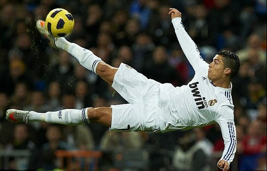 意甲第15轮裁判：多维里吹热那亚vs国米，马萨吹博洛尼亚vs尤文（意甲第15轮裁判安排：多维里主哨热那亚vs国米，马萨执法博洛尼亚vs尤文）